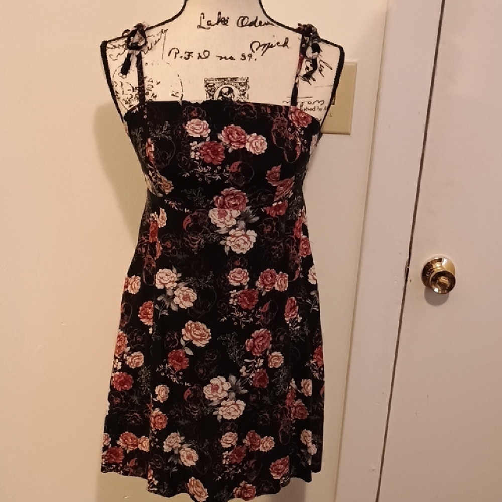 🌺💀Black Floral with Skull Pattern Sundress